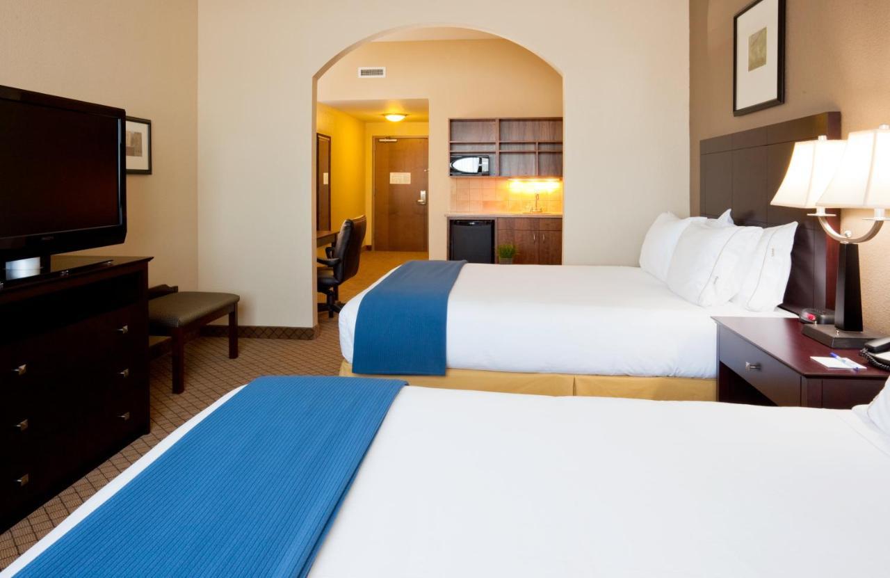 Holiday Inn Express Hotel & Suites Mankato East By Ihg Exterior photo