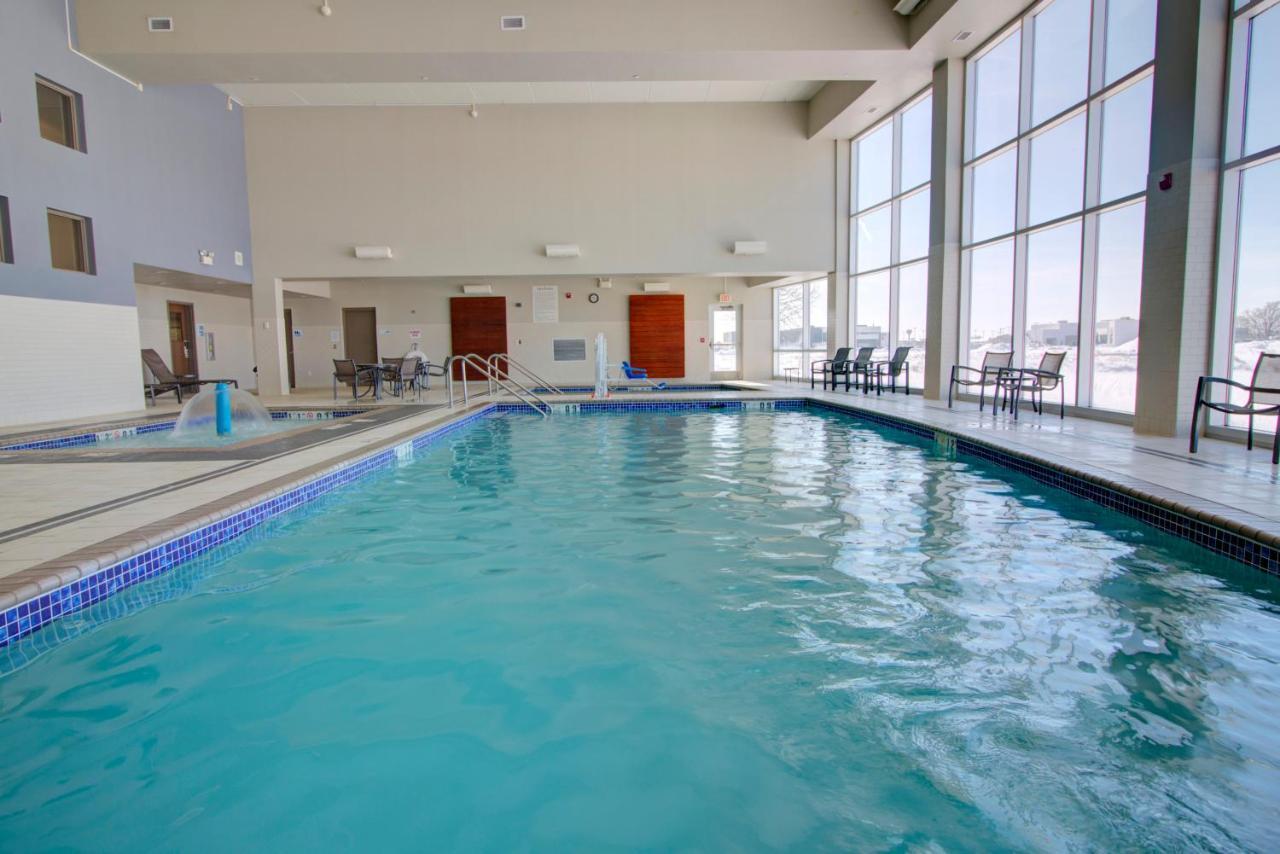 Holiday Inn Express Hotel & Suites Mankato East By Ihg Exterior photo